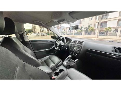 VOLKSWAGEN Jetta 2.0 4P FLEX COMFORTLINE TIPTRONIC AUTOMTICO, Foto 11