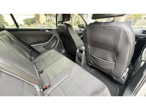 VOLKSWAGEN Jetta 2.0 4P FLEX COMFORTLINE TIPTRONIC AUTOMTICO, Foto 13
