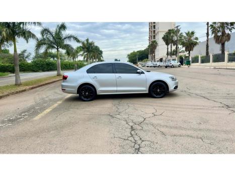 VOLKSWAGEN Jetta 2.0 4P FLEX COMFORTLINE TIPTRONIC AUTOMTICO, Foto 2