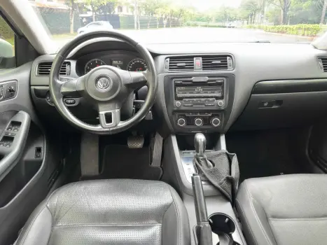 VOLKSWAGEN Jetta 2.0 4P FLEX COMFORTLINE TIPTRONIC AUTOM�TICO, Foto 11