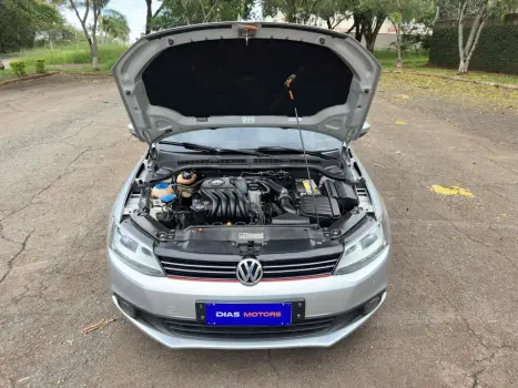 VOLKSWAGEN Jetta 2.0 4P FLEX COMFORTLINE TIPTRONIC AUTOM�TICO, Foto 13