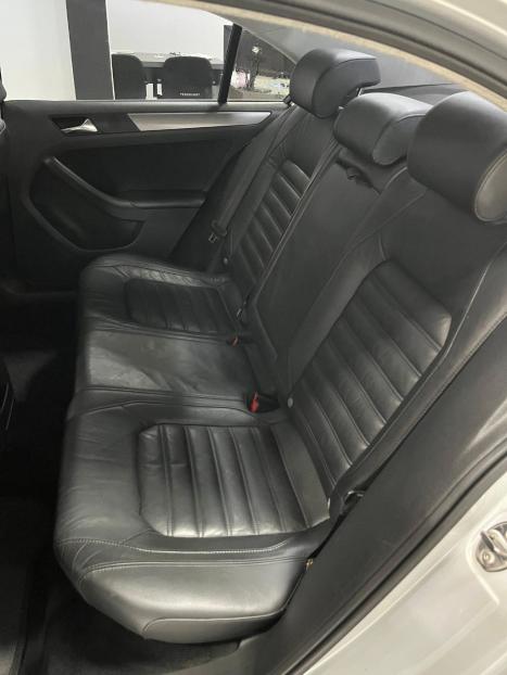 VOLKSWAGEN Jetta 2.0 4P TSI HIGHLINE 211 CV AUTOM�TICO, Foto 3