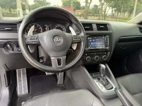 VOLKSWAGEN Jetta 2.0 4P FLEX COMFORTLINE TIPTRONIC AUTOM�TICO, Foto 12