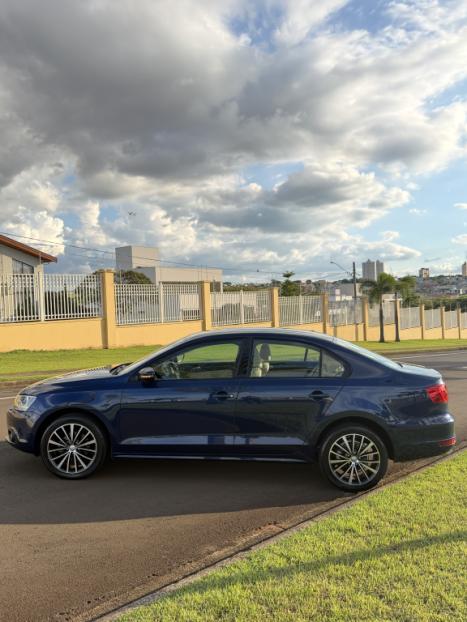 VOLKSWAGEN Jetta 2.0 4P FLEX COMFORTLINE TIPTRONIC AUTOM�TICO, Foto 2