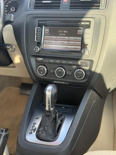 VOLKSWAGEN Jetta 2.0 4P FLEX COMFORTLINE TIPTRONIC AUTOM�TICO, Foto 16