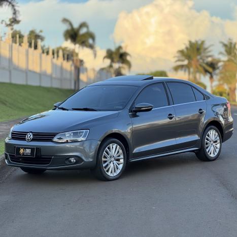 VOLKSWAGEN Jetta 2.0 4P TSI HIGHLINE 200 CV AUTOM�TICO, Foto 1