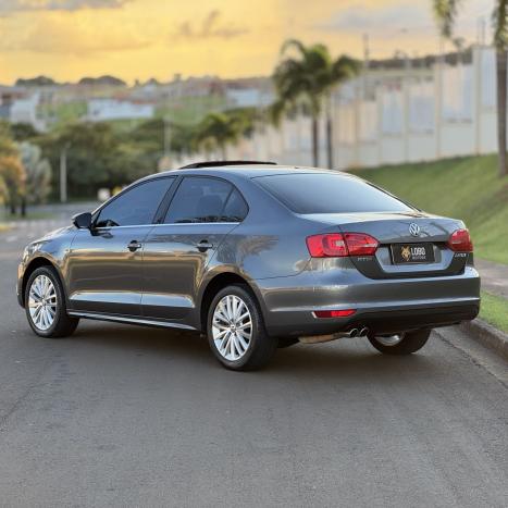 VOLKSWAGEN Jetta 2.0 4P TSI HIGHLINE 200 CV AUTOM�TICO, Foto 4