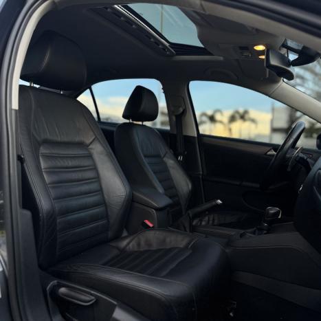 VOLKSWAGEN Jetta 2.0 4P TSI HIGHLINE 200 CV AUTOM�TICO, Foto 7