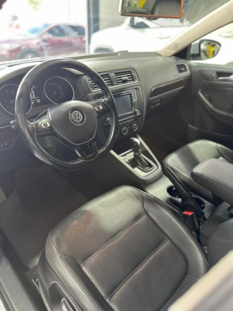 VOLKSWAGEN Jetta 2.0 4P FLEX COMFORTLINE TIPTRONIC AUTOM�TICO, Foto 2