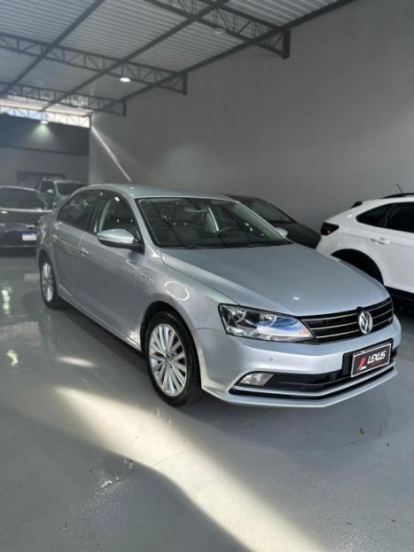 VOLKSWAGEN Jetta 2.0 4P FLEX COMFORTLINE TIPTRONIC AUTOM�TICO, Foto 3