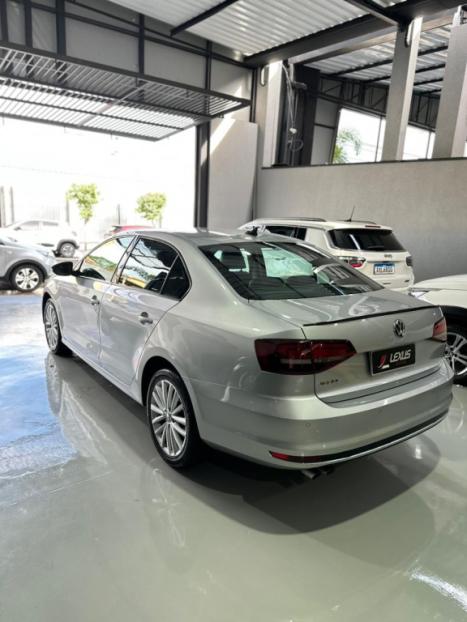 VOLKSWAGEN Jetta 2.0 4P FLEX COMFORTLINE TIPTRONIC AUTOM�TICO, Foto 5