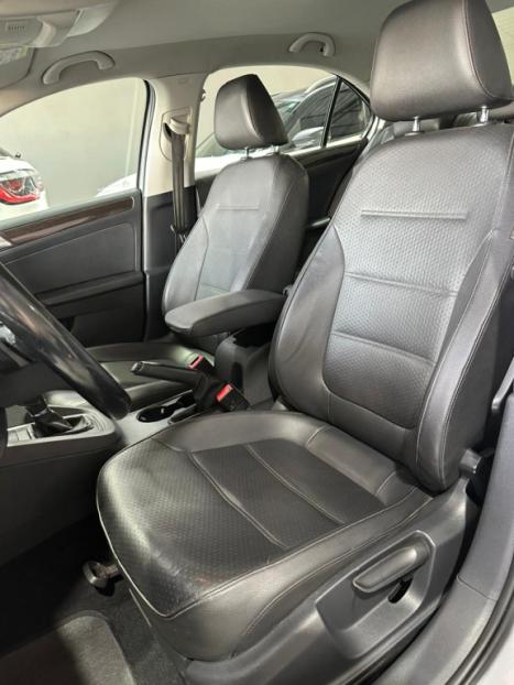 VOLKSWAGEN Jetta 2.0 4P FLEX COMFORTLINE TIPTRONIC AUTOM�TICO, Foto 6