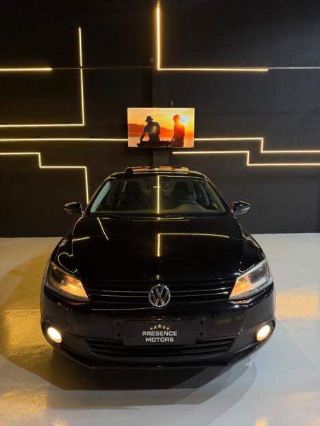 VOLKSWAGEN Jetta 2.0 4P COMFORTLINE TIPTRONIC AUTOM�TICO, Foto 3