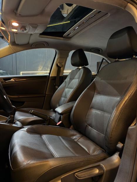 VOLKSWAGEN Jetta 2.0 4P COMFORTLINE TIPTRONIC AUTOM�TICO, Foto 7