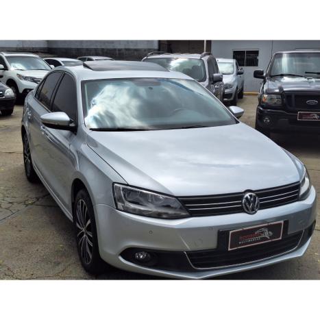 VOLKSWAGEN Jetta 2.0 4P FLEX COMFORTLINE TIPTRONIC AUTOM�TICO, Foto 8
