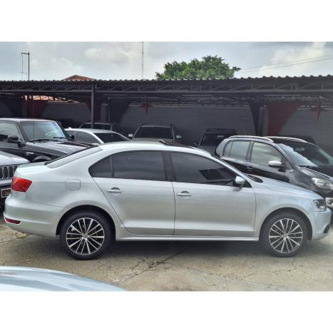 VOLKSWAGEN Jetta 2.0 4P FLEX COMFORTLINE TIPTRONIC AUTOM�TICO, Foto 11