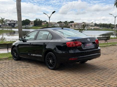 VOLKSWAGEN Jetta 2.0 4P FLEX COMFORTLINE TIPTRONIC AUTOM�TICO, Foto 6