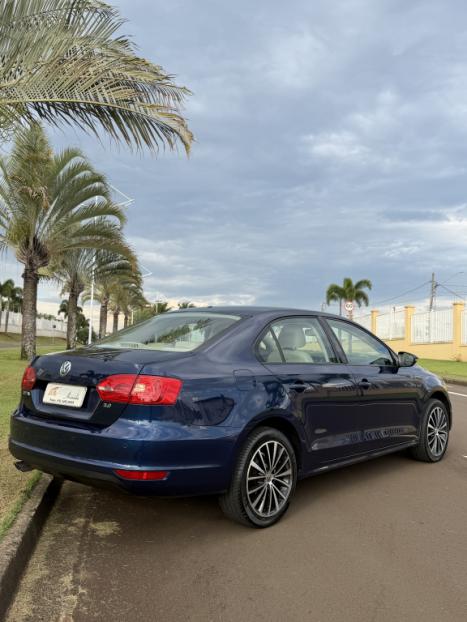 VOLKSWAGEN Jetta 2.0 4P COMFORTLINE TIPTRONIC AUTOM�TICO, Foto 6