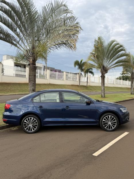 VOLKSWAGEN Jetta 2.0 4P COMFORTLINE TIPTRONIC AUTOM�TICO, Foto 7