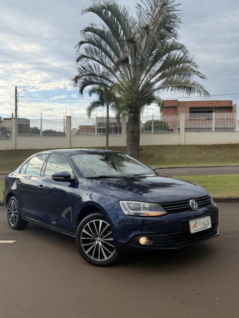 VOLKSWAGEN Jetta 2.0 4P COMFORTLINE TIPTRONIC AUTOM�TICO, Foto 8