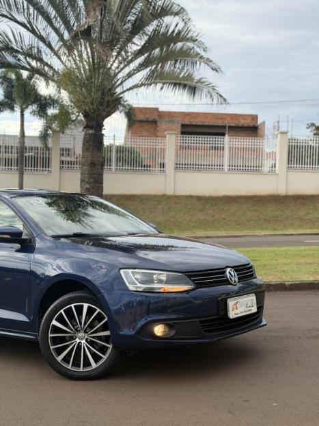 VOLKSWAGEN Jetta 2.0 4P COMFORTLINE TIPTRONIC AUTOM�TICO, Foto 9