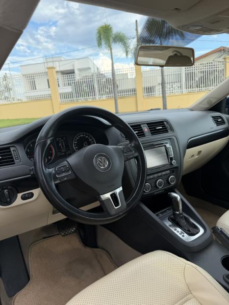 VOLKSWAGEN Jetta 2.0 4P COMFORTLINE TIPTRONIC AUTOM�TICO, Foto 14