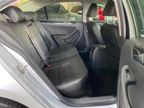 VOLKSWAGEN Jetta 2.0 4P TSI HIGHLINE 211 CV AUTOM�TICO, Foto 12