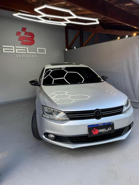 VOLKSWAGEN Jetta 2.0 4P FLEX COMFORTLINE TIPTRONIC AUTOM�TICO, Foto 2