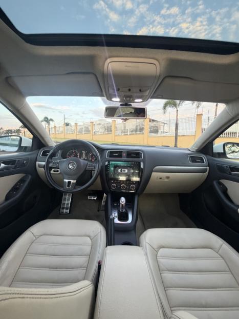 VOLKSWAGEN Jetta 2.0 4P TSI HIGHLINE 211 CV AUTOM�TICO, Foto 15