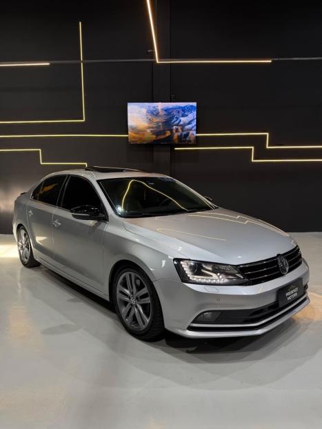 VOLKSWAGEN Jetta 2.0 4P TSI HIGHLINE 211 CV AUTOM�TICO, Foto 2