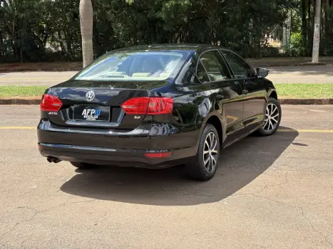 VOLKSWAGEN Jetta 2.0 4P FLEX AUTOM�TICO, Foto 4