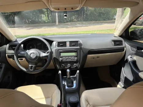 VOLKSWAGEN Jetta 2.0 4P FLEX AUTOM�TICO, Foto 7