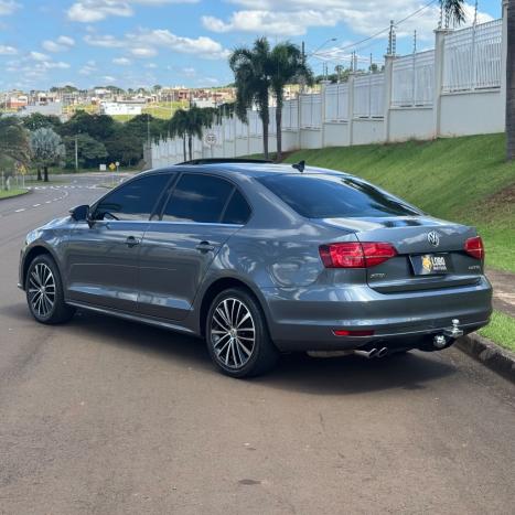 VOLKSWAGEN Jetta 2.0 4P TSI HIGHLINE 211 CV AUTOM�TICO, Foto 4