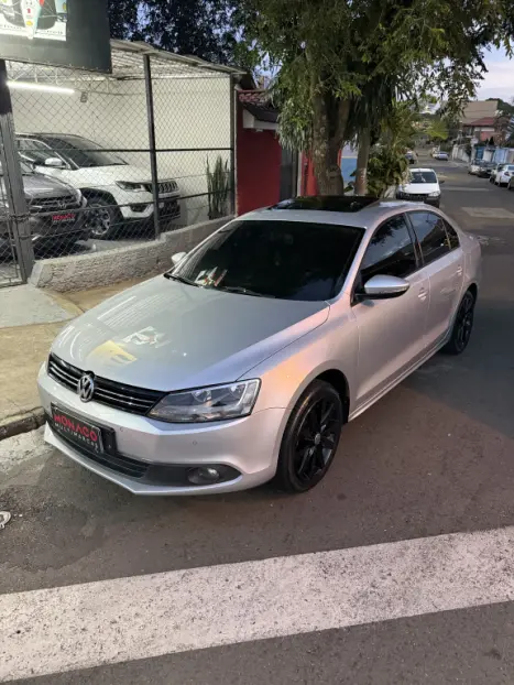 VOLKSWAGEN Jetta 2.0 4P FLEX COMFORTLINE TIPTRONIC AUTOM�TICO, Foto 2