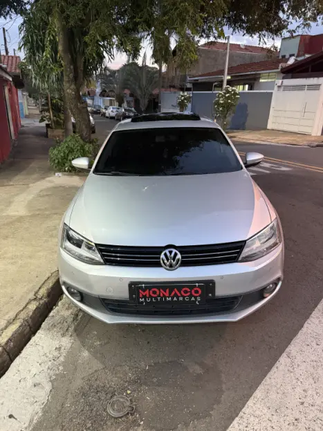VOLKSWAGEN Jetta 2.0 4P FLEX COMFORTLINE TIPTRONIC AUTOM�TICO, Foto 3