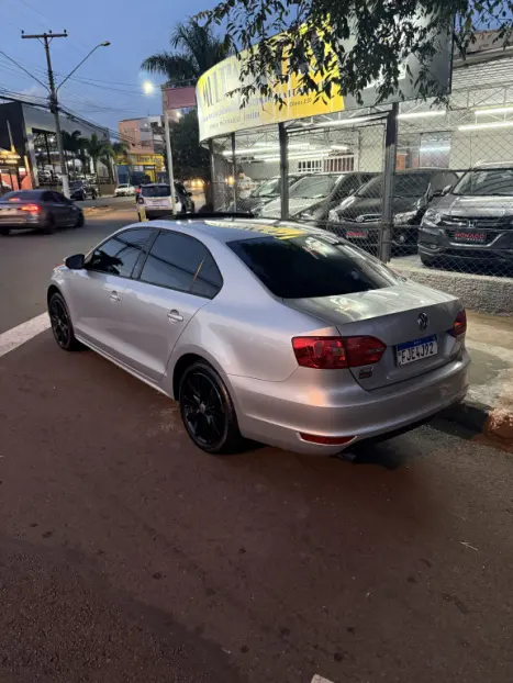 VOLKSWAGEN Jetta 2.0 4P FLEX COMFORTLINE TIPTRONIC AUTOM�TICO, Foto 5