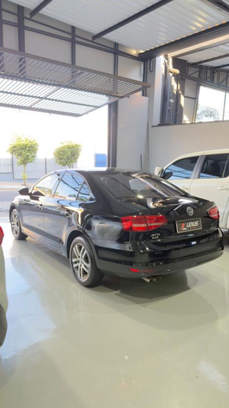 VOLKSWAGEN Jetta 2.0 4P FLEX COMFORTLINE TIPTRONIC AUTOM�TICO, Foto 3