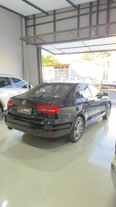 VOLKSWAGEN Jetta 2.0 4P FLEX COMFORTLINE TIPTRONIC AUTOM�TICO, Foto 5