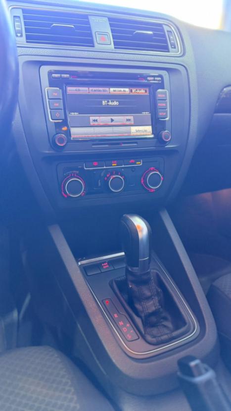 VOLKSWAGEN Jetta 2.0 4P FLEX COMFORTLINE TIPTRONIC AUTOM�TICO, Foto 12