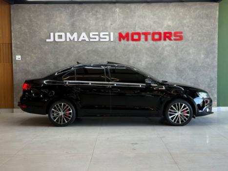 VOLKSWAGEN Jetta 2.0 4P TSI HIGHLINE 211 CV AUTOM�TICO, Foto 5
