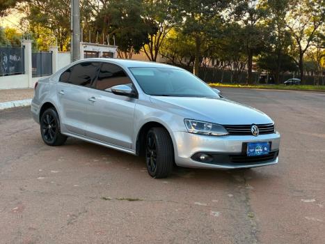 VOLKSWAGEN Jetta 2.0 4P COMFORTLINE TIPTRONIC AUTOM�TICO, Foto 3