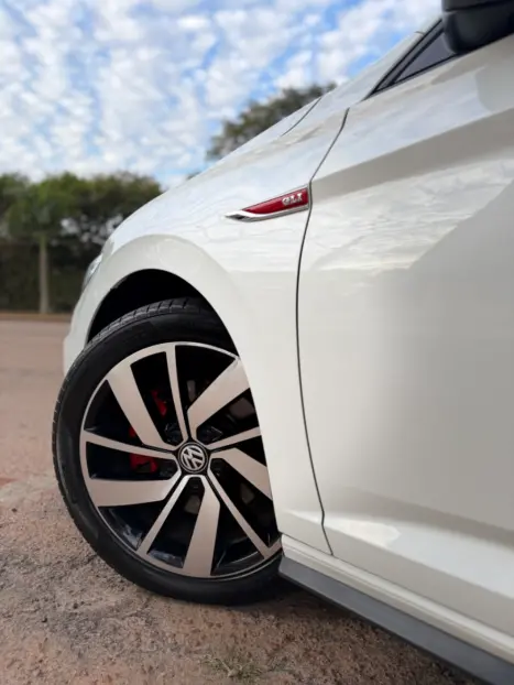 VOLKSWAGEN Jetta 2.0 4P 350 TSI GLI AUTOM�TICO DSG, Foto 3
