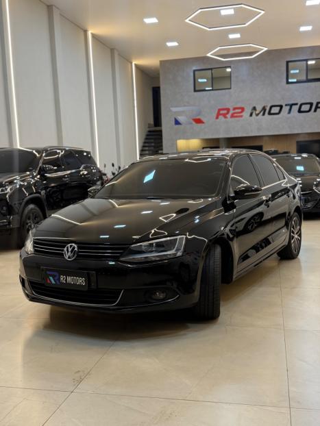 VOLKSWAGEN Jetta 2.0 4P TSI HIGHLINE 200 CV AUTOM�TICO, Foto 3