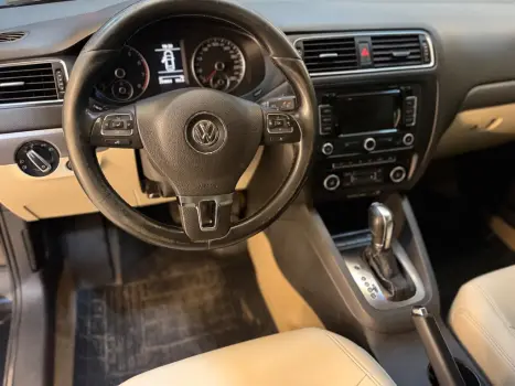 VOLKSWAGEN Jetta 2.0 4P TSI HIGHLINE 200 CV AUTOM�TICO, Foto 10