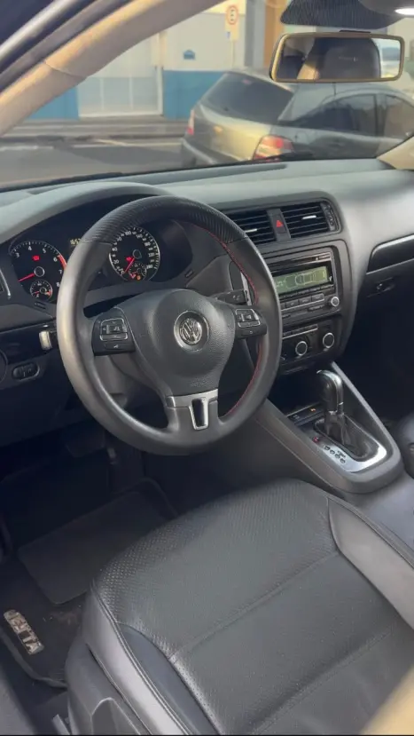 VOLKSWAGEN Jetta 2.0 4P FLEX COMFORTLINE TIPTRONIC AUTOM�TICO, Foto 9