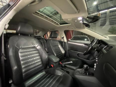 VOLKSWAGEN Jetta 2.0 4P TSI HIGHLINE 211 CV AUTOMÁTICO, Foto 13