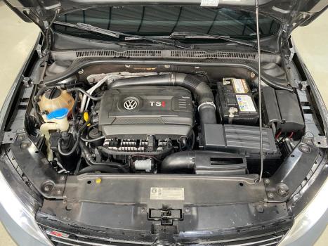 VOLKSWAGEN Jetta 2.0 4P TSI HIGHLINE 211 CV AUTOMÁTICO, Foto 14