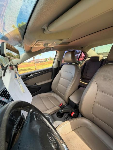 VOLKSWAGEN Jetta 2.0 4P 350 TSI GLI AUTOMÁTICO DSG, Foto 4