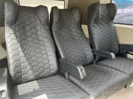 VOLKSWAGEN Kombi 1.6 STD, Foto 15