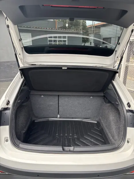 VOLKSWAGEN Nivus 1.0 4P FLEX 200 TSI COMFORTLINE TURBO AUTOMTICO, Foto 8